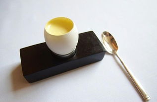 清涼一夏，創(chuàng)意無限 蛋殼冷飲杯及專用開蛋器的母嬰安全指南